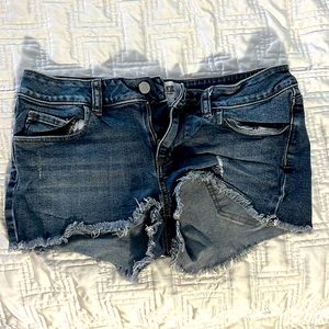 1in short jean shorts. Low rise waist